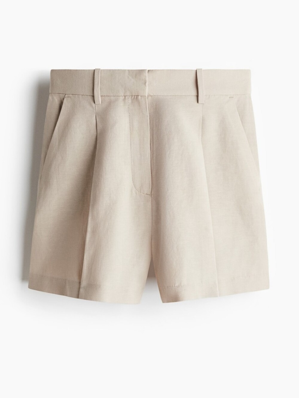 NWOT H&M Pleated High-Rise Bermuda Shorts in Light Beige